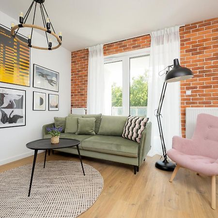 Komfortowy Apartament Dla 4 Osob Z Parkingiem By Noclegi Renters Varsó Kültér fotó
